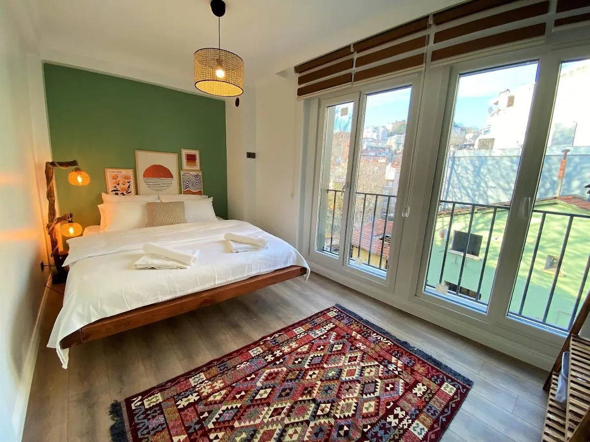 Tiyoho - Modern & Cozy Apartment In Beyoglu, Brand New Apartment Istanbul