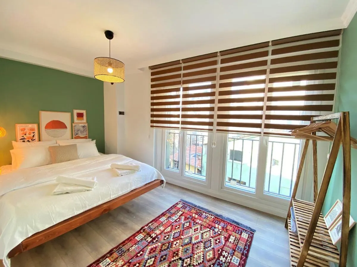 Tiyoho - Modern & Cozy Apartment In Beyoglu, Brand New Apartment Istanbul Turkey